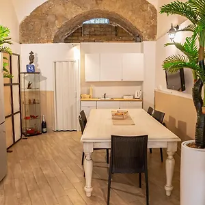 Bruno's Historic Bed & Breakfast Naples